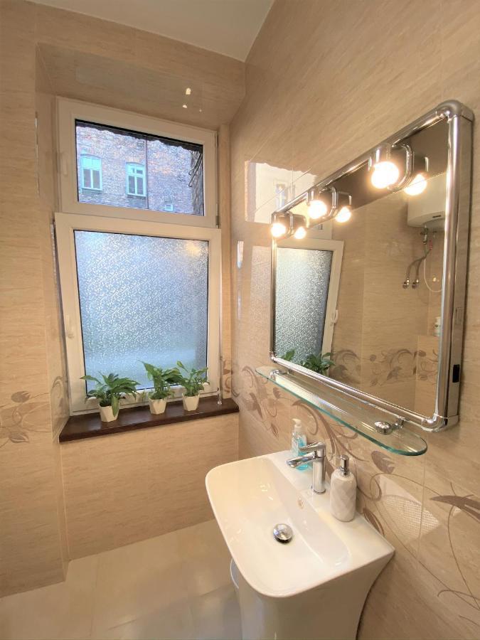 Apartament Czarne Zloto Katowice Exterior foto